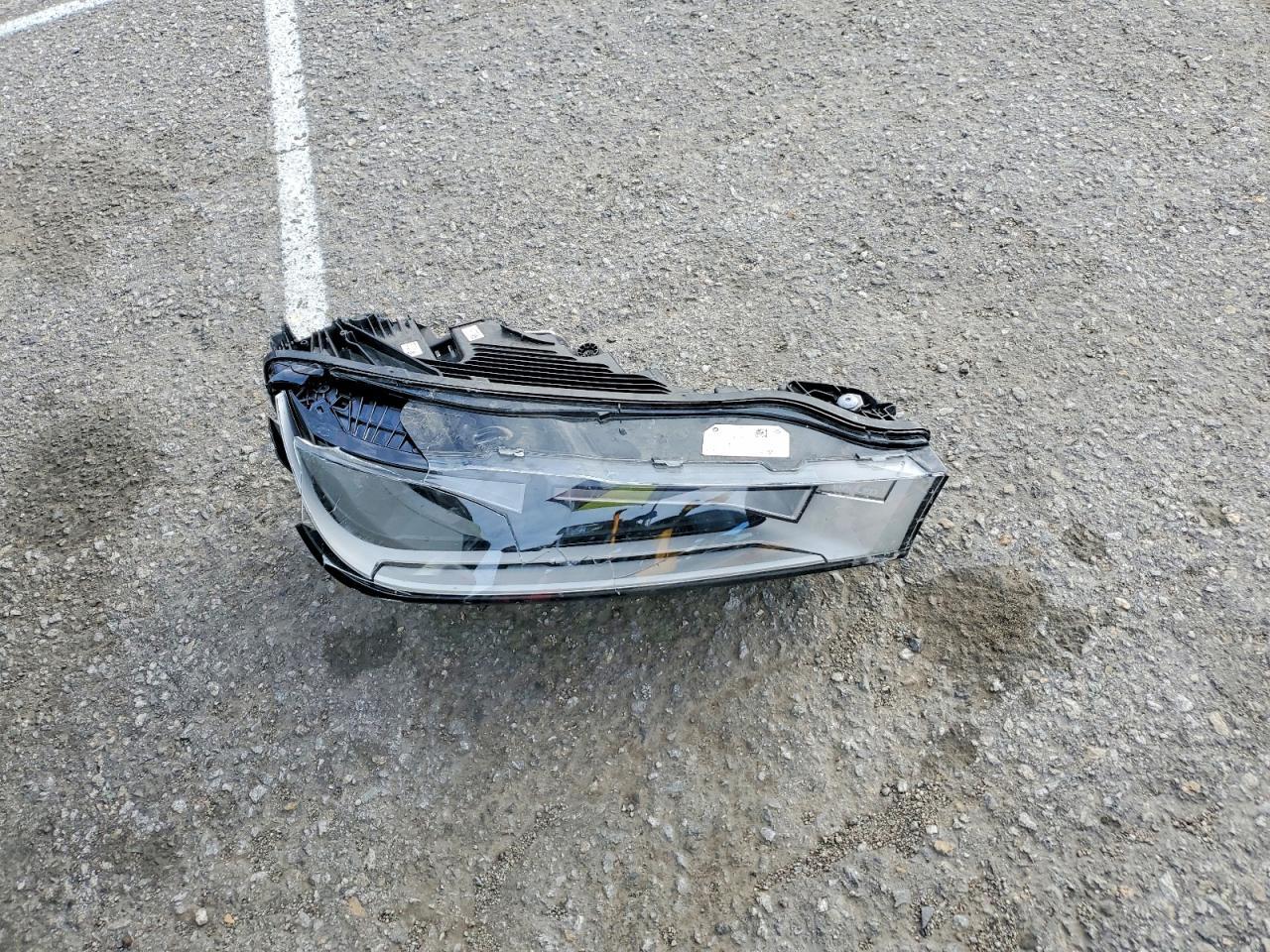 2025 BMW Ix xDrive50 - zdjęcie 13