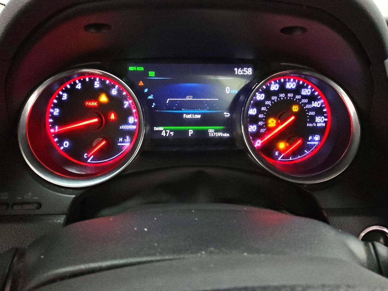 2019 Toyota Camry Xse - zdjęcie 9