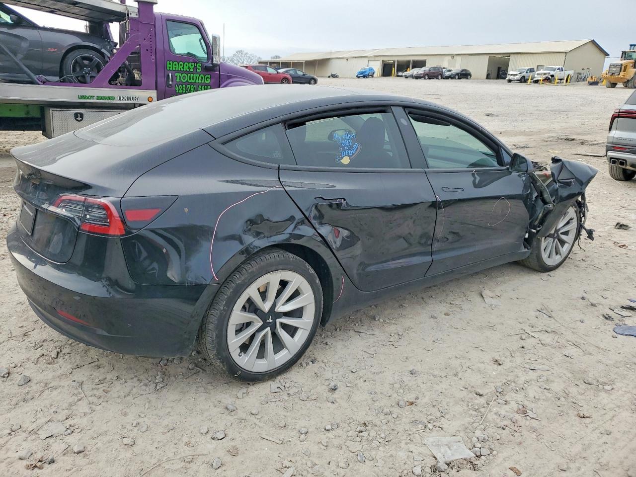 2023 Tesla Model 3 - zdjęcie 3