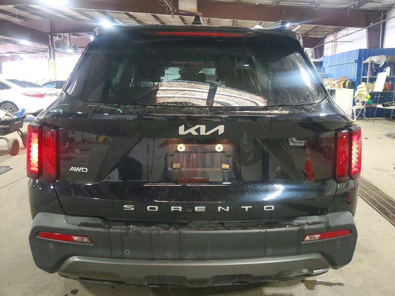 2022 Kia Sorento S - zdjęcie 6