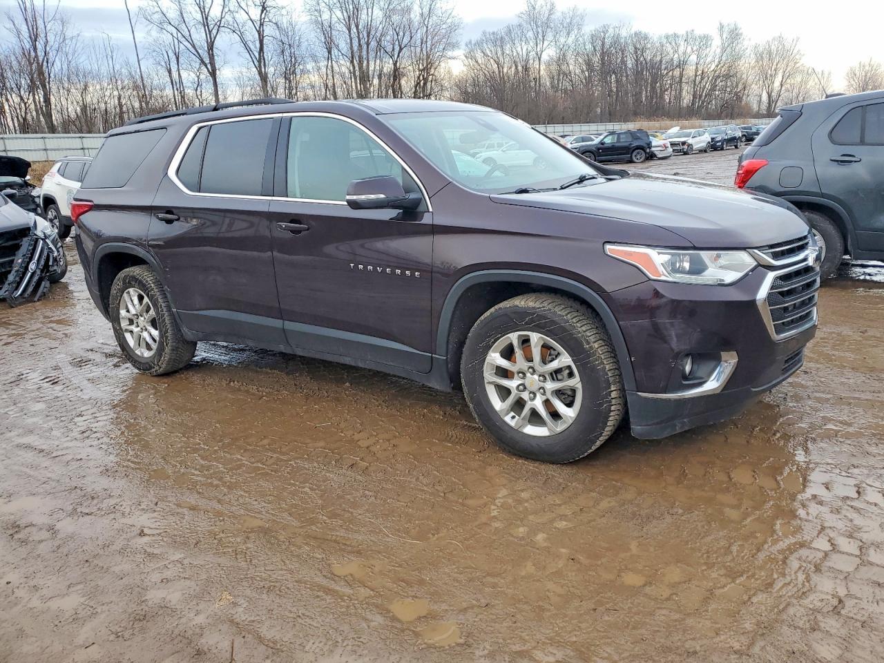2021 Chevrolet Traverse Lt - zdjęcie 4