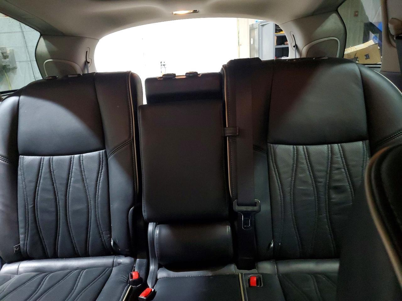 2018 Infinity Qx60 Base - zdjęcie 10