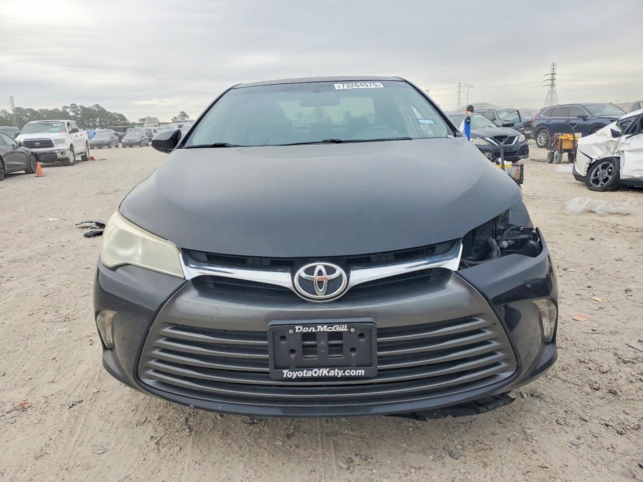 2017 Toyota Camry Le - zdjęcie 5