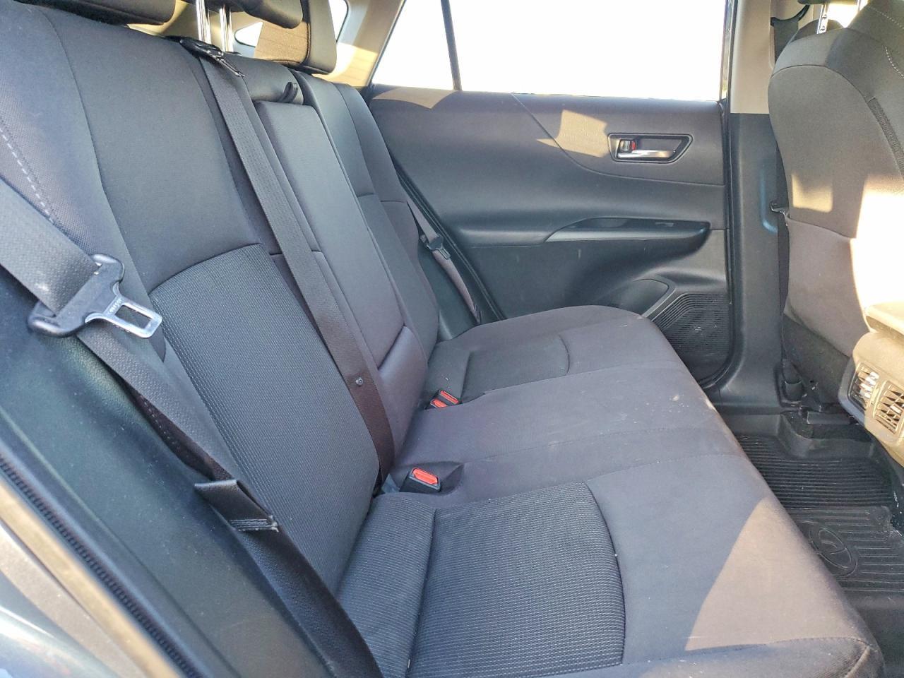 2022 Toyota Venza Le - zdjęcie 11