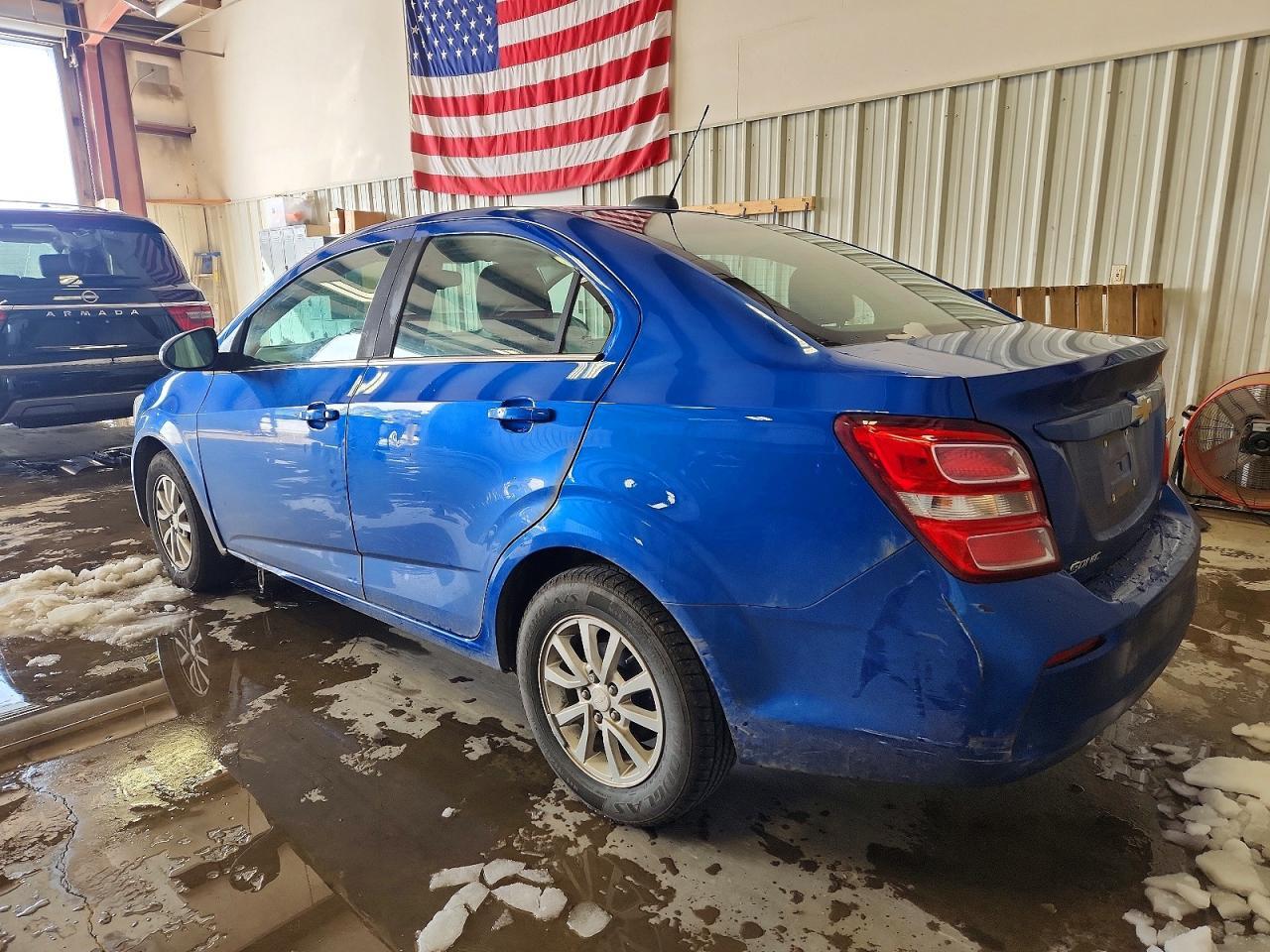 2017 Chevrolet Sonic Lt - zdjęcie 2
