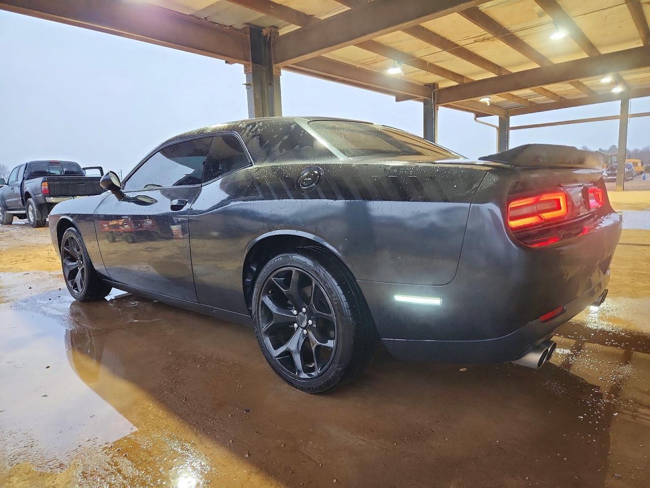 2016 Dodge Challenger Sxt - zdjęcie 2