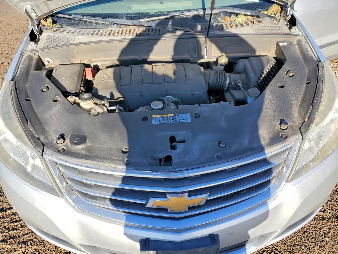 2016 Chevrolet Traverse Ls - zdjęcie 12