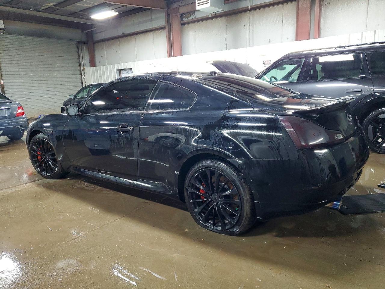 2013 Infiniti G37 - zdjęcie 2