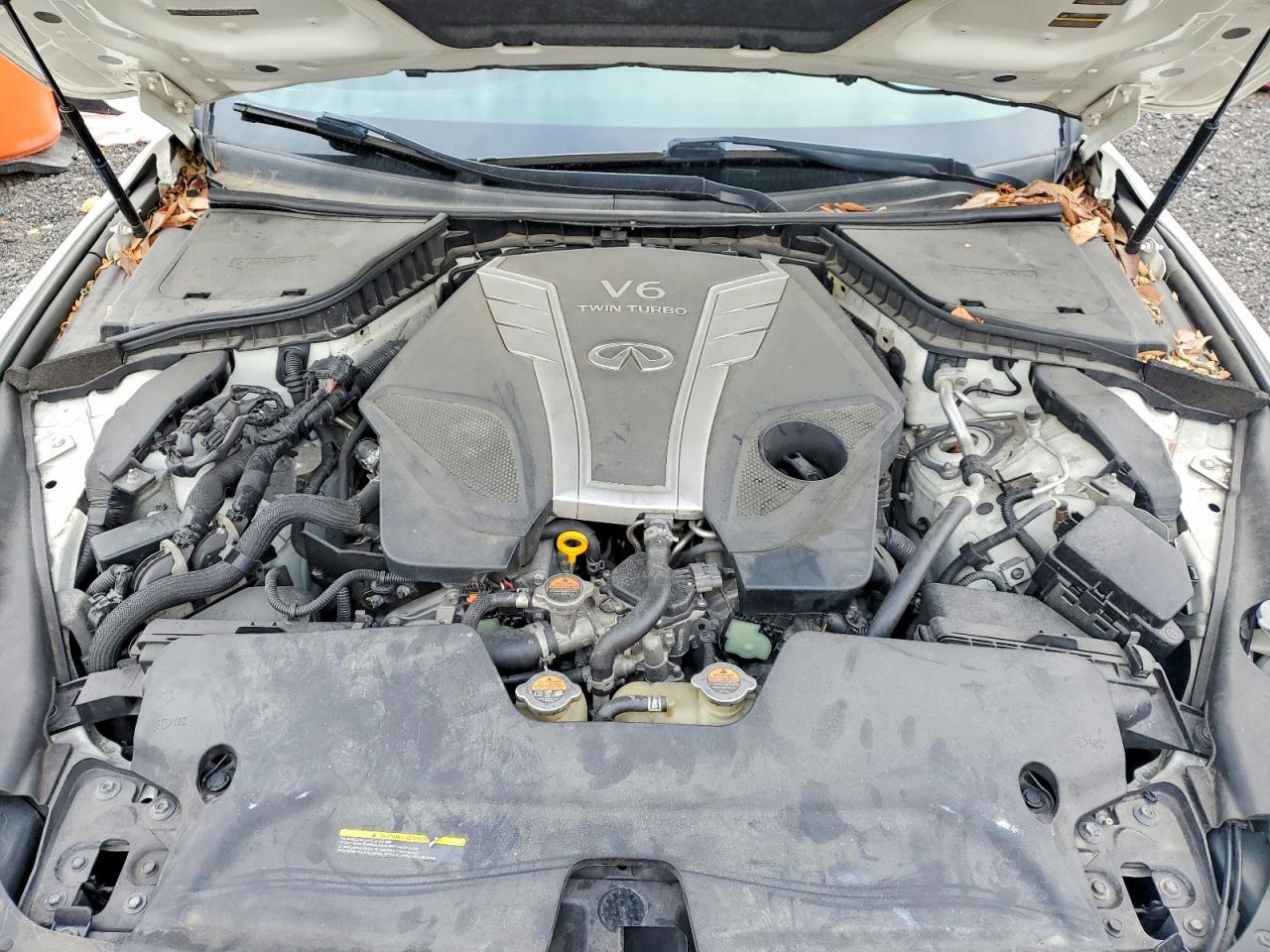 2018 Infiniti Q60 Red Sport 400 - zdjęcie 11
