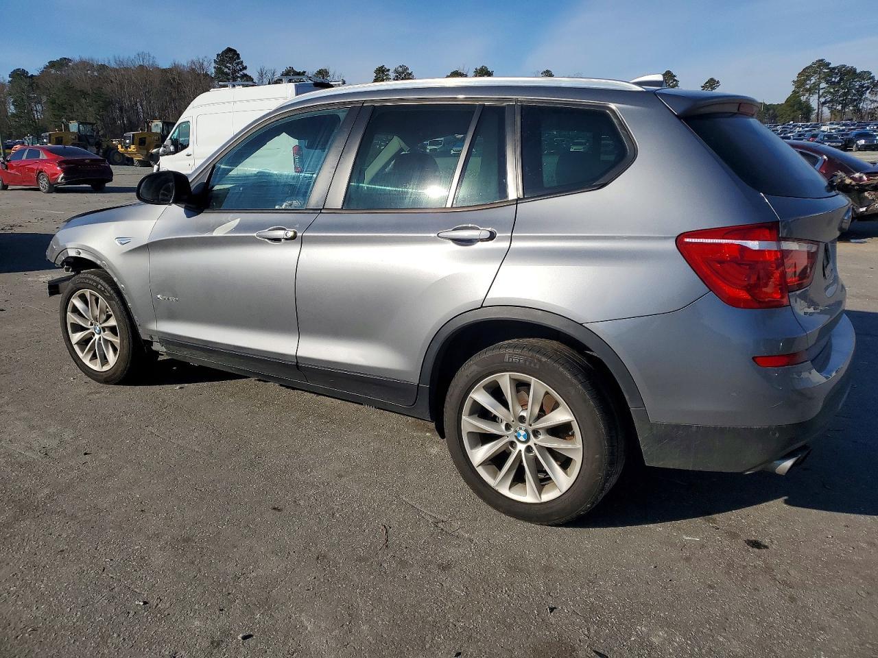 2017 BMW X3 xDrive28I - zdjęcie 2