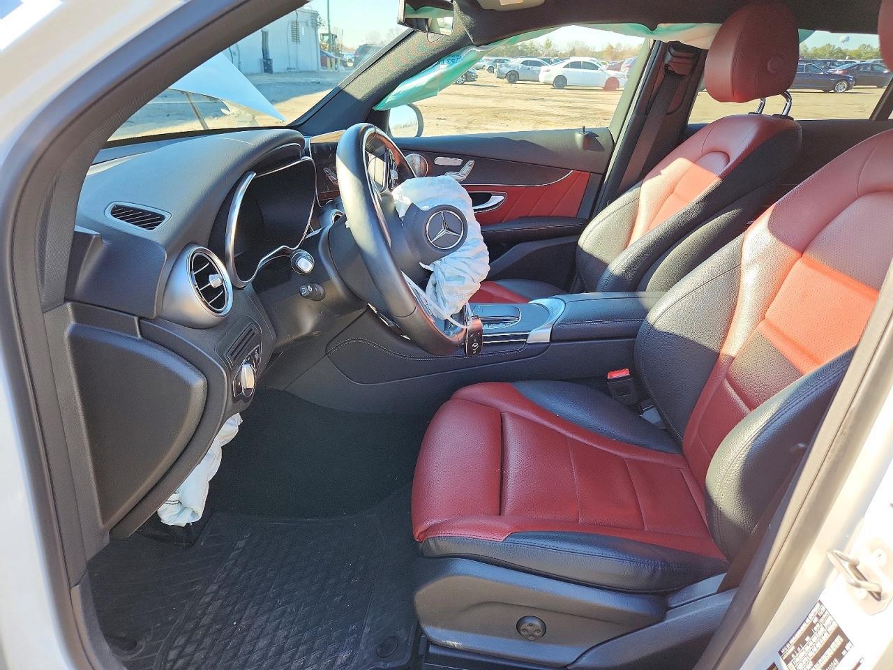 2021 Mercedes-Benz Glc Coupe 300 4Matic - zdjęcie 7