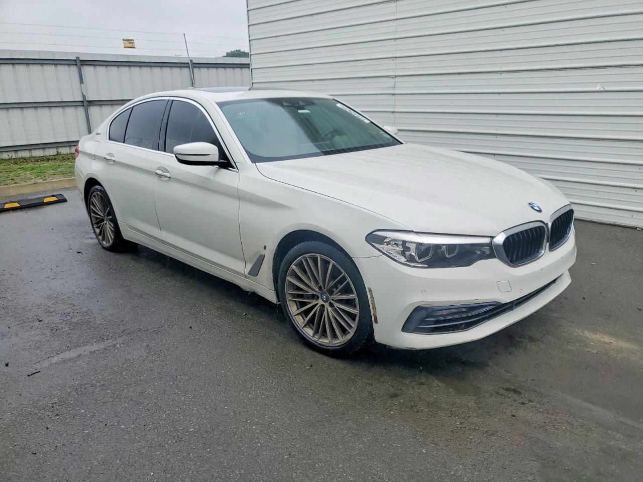 2018 BMW 530E - zdjęcie 4