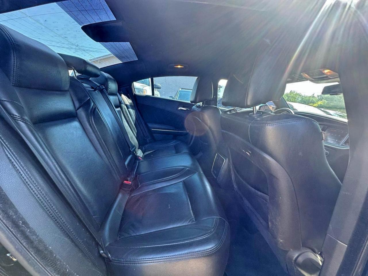 2015 Dodge Charger Sxt - zdjęcie 6