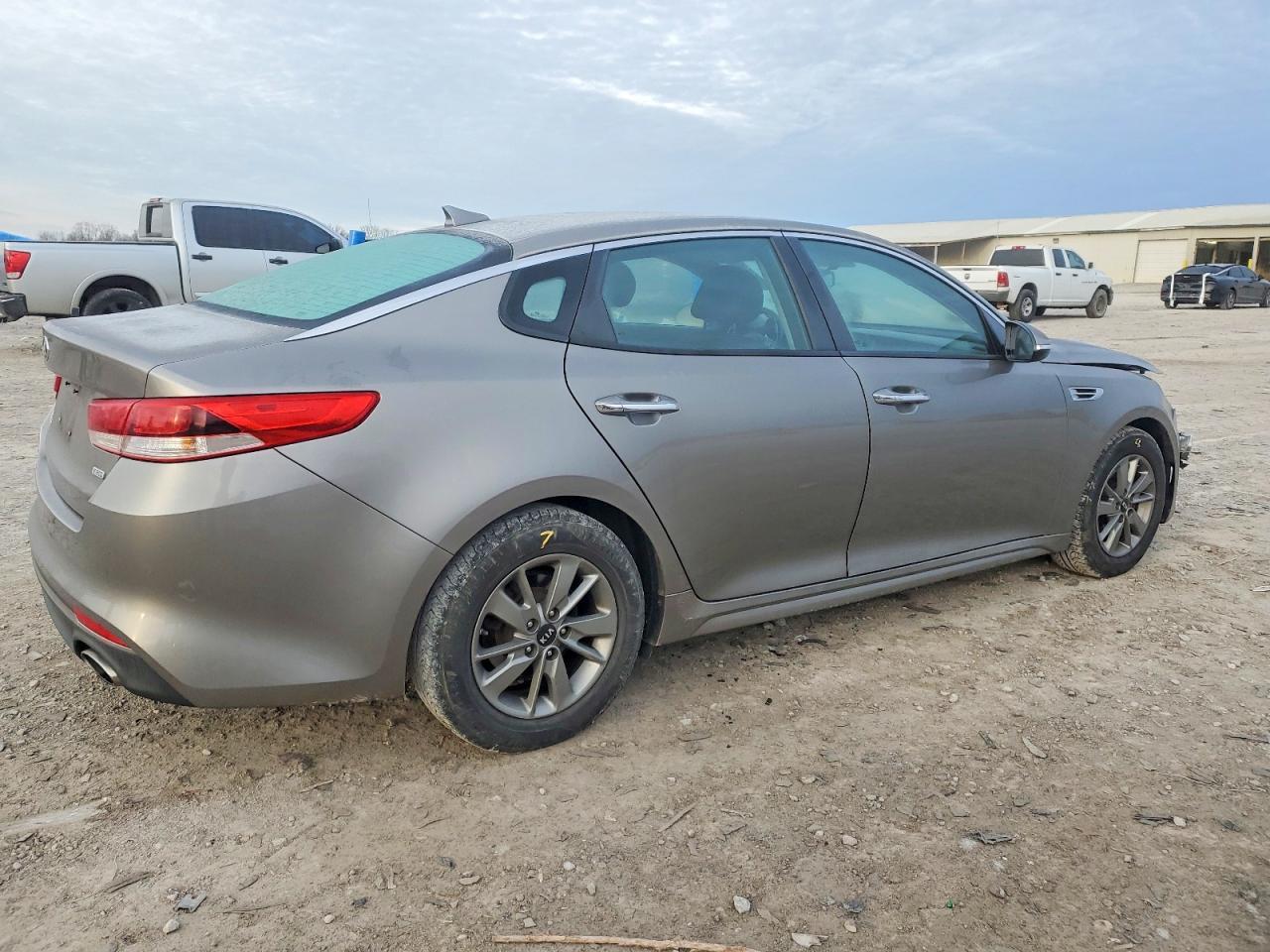 2016 Kia Optima Lx - zdjęcie 3