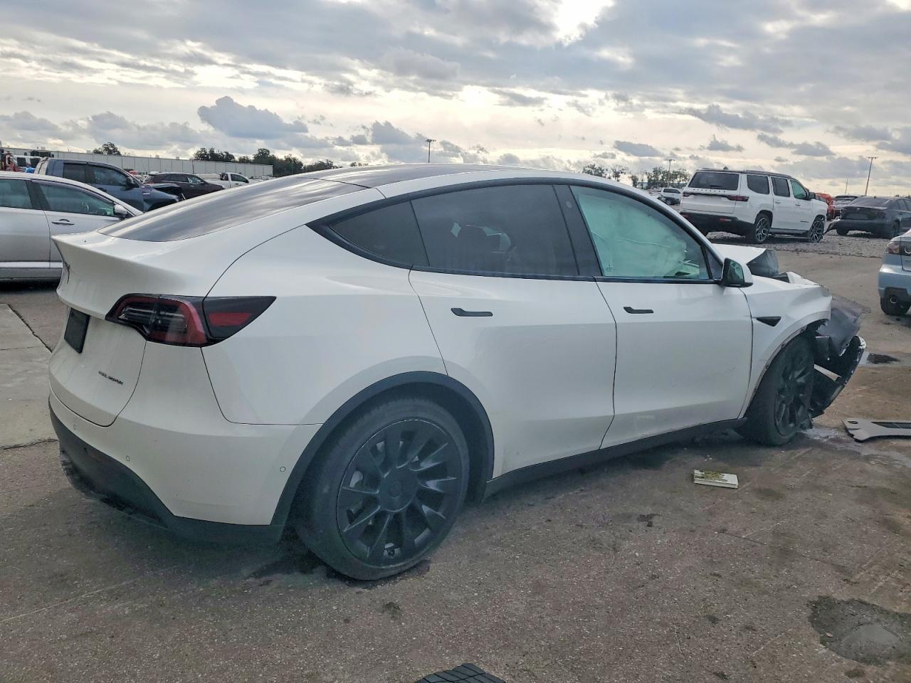 2022 Tesla Model Y - zdjęcie 3