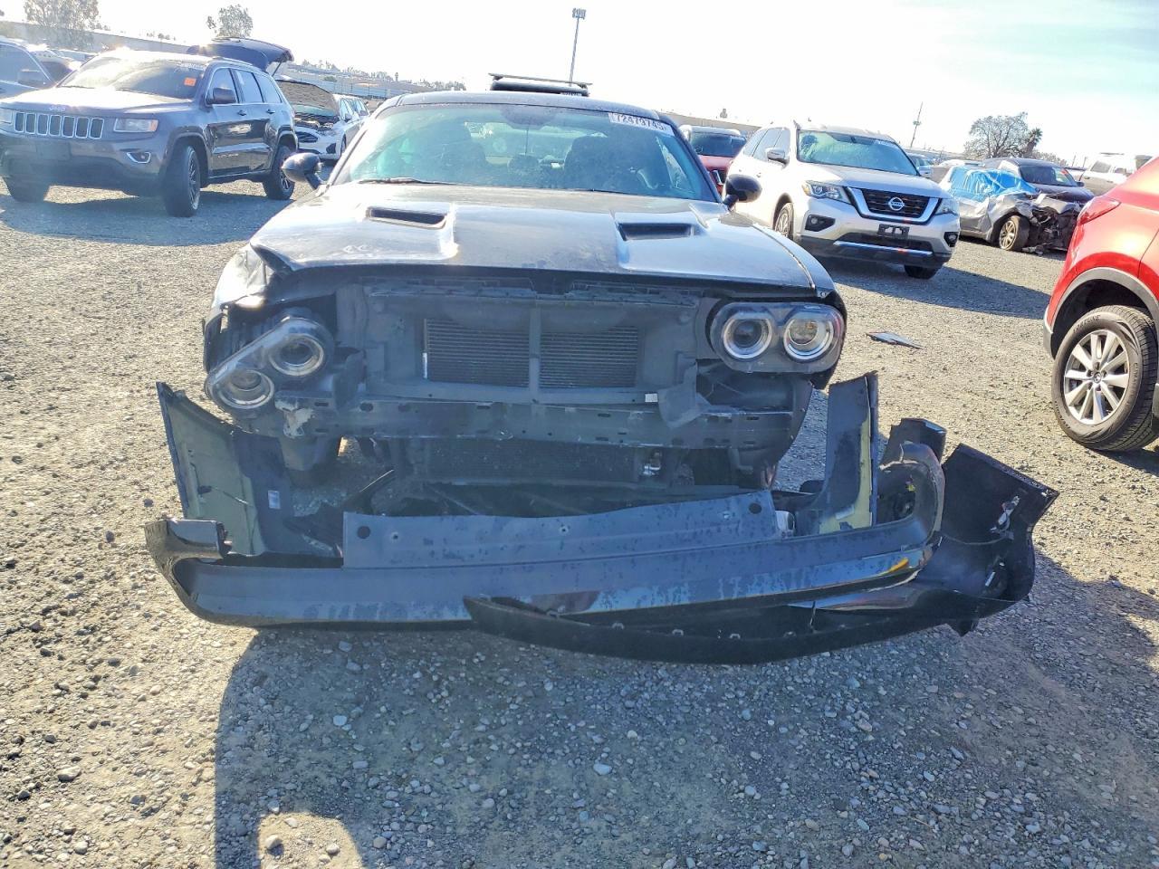 2022 Dodge Challenger Sxt - zdjęcie 5