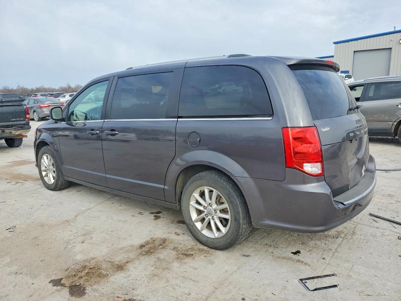 2018 Dodge Grand Caravan Sxt - zdjęcie 2