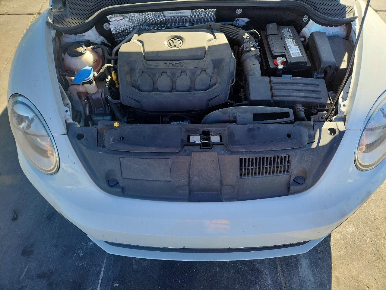 2019 Volkswagen Beetle S - zdjęcie 11