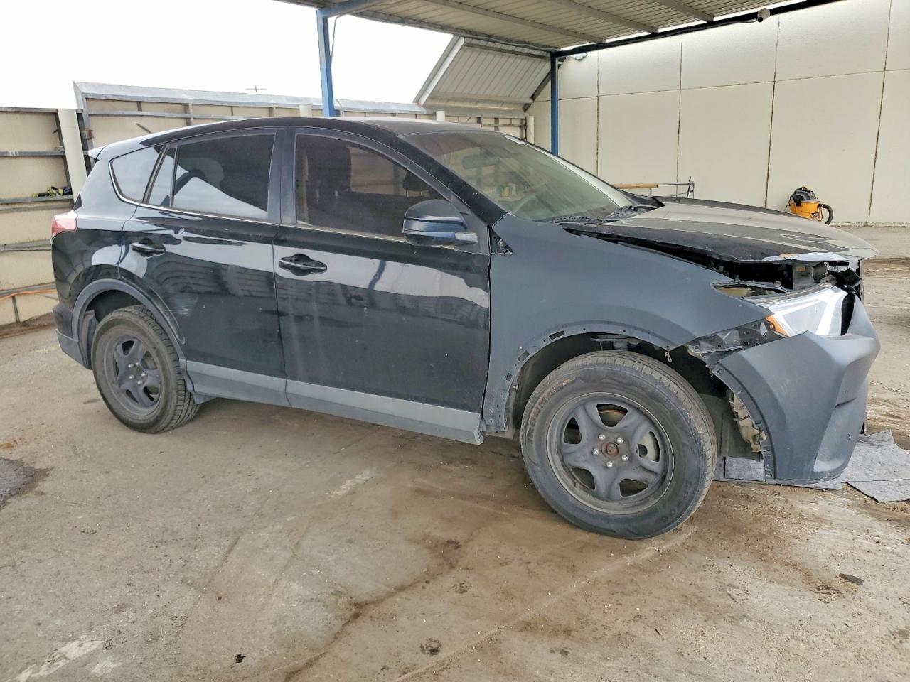 2018 Toyota Rav4 Le - zdjęcie 4