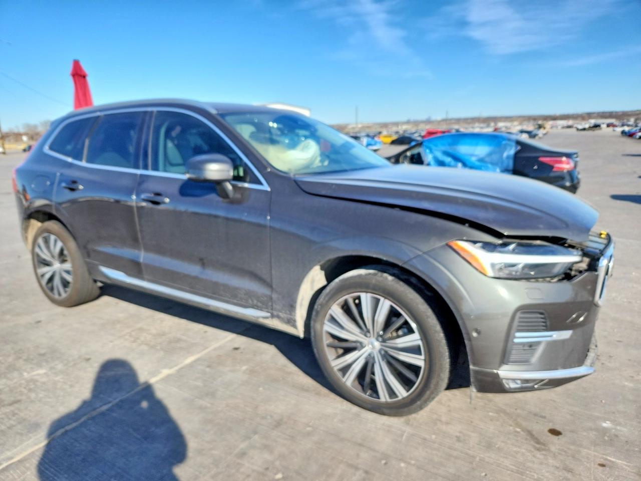 2022 Volvo Xc60 B5 Inscription - zdjęcie 4