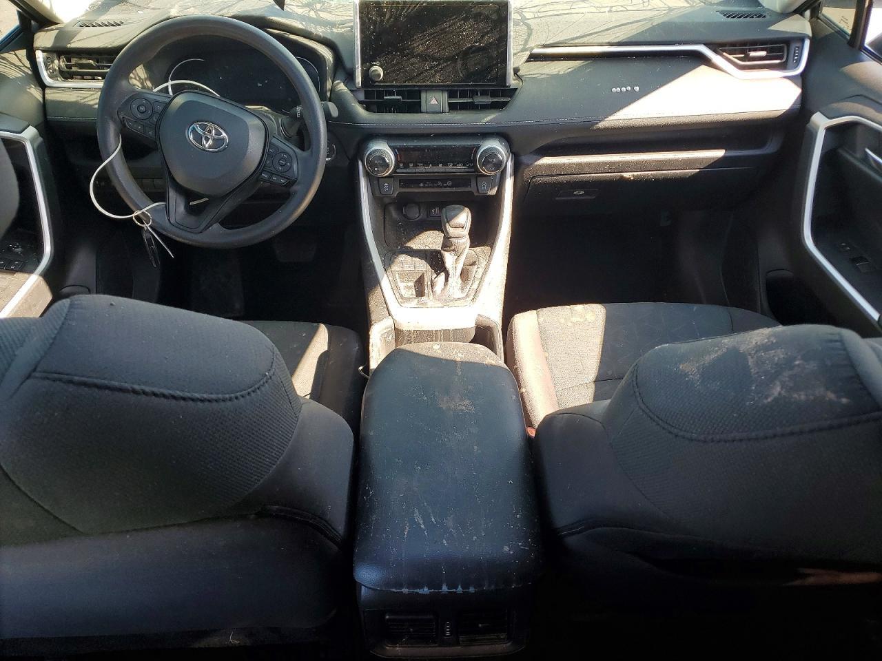 2024 Toyota Rav4 Xle - zdjęcie 8