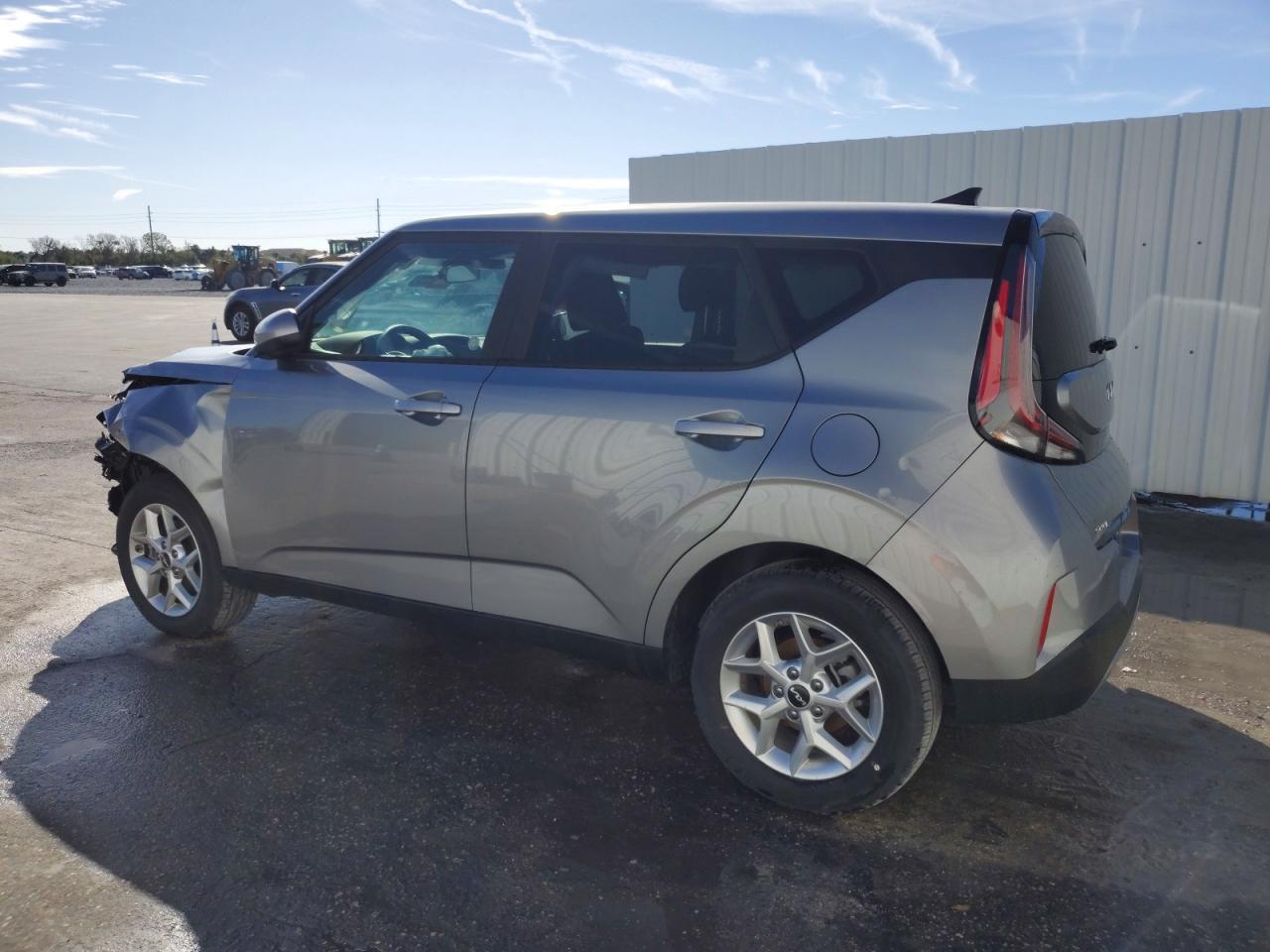 2025 Kia Soul Lx - zdjęcie 2