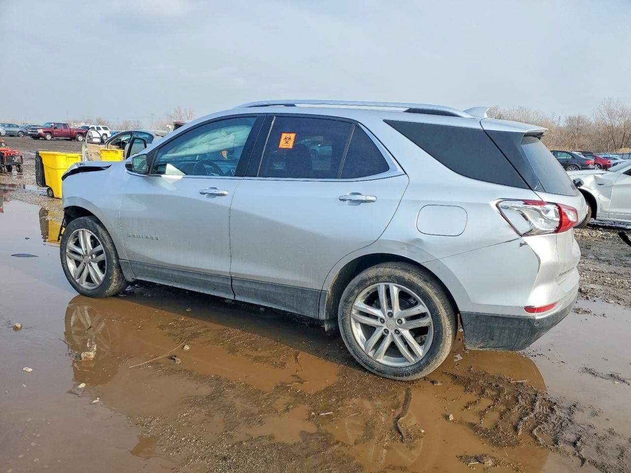 2020 Chevrolet Equinox Premier - zdjęcie 2