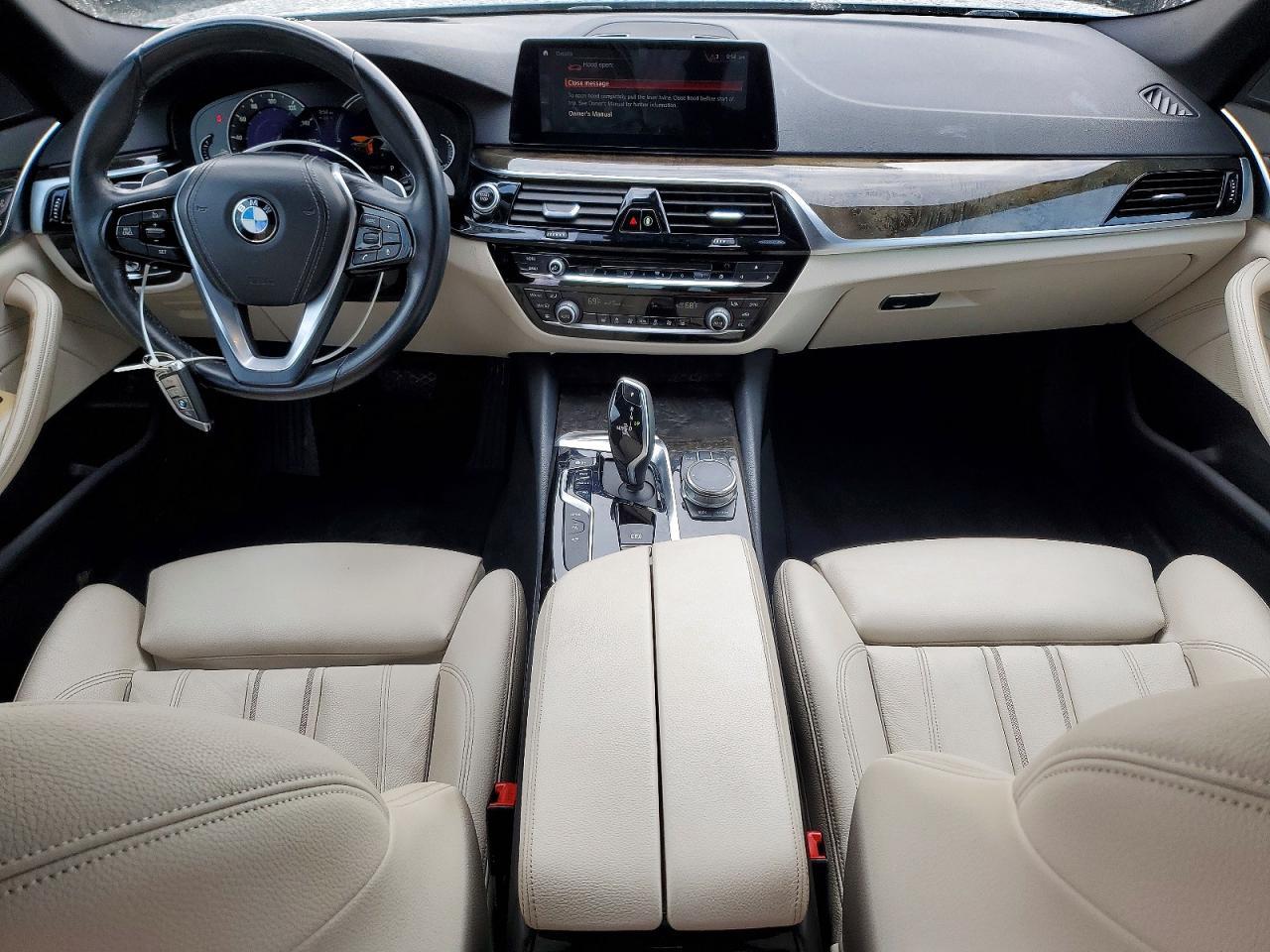 2019 BMW 530E - zdjęcie 8