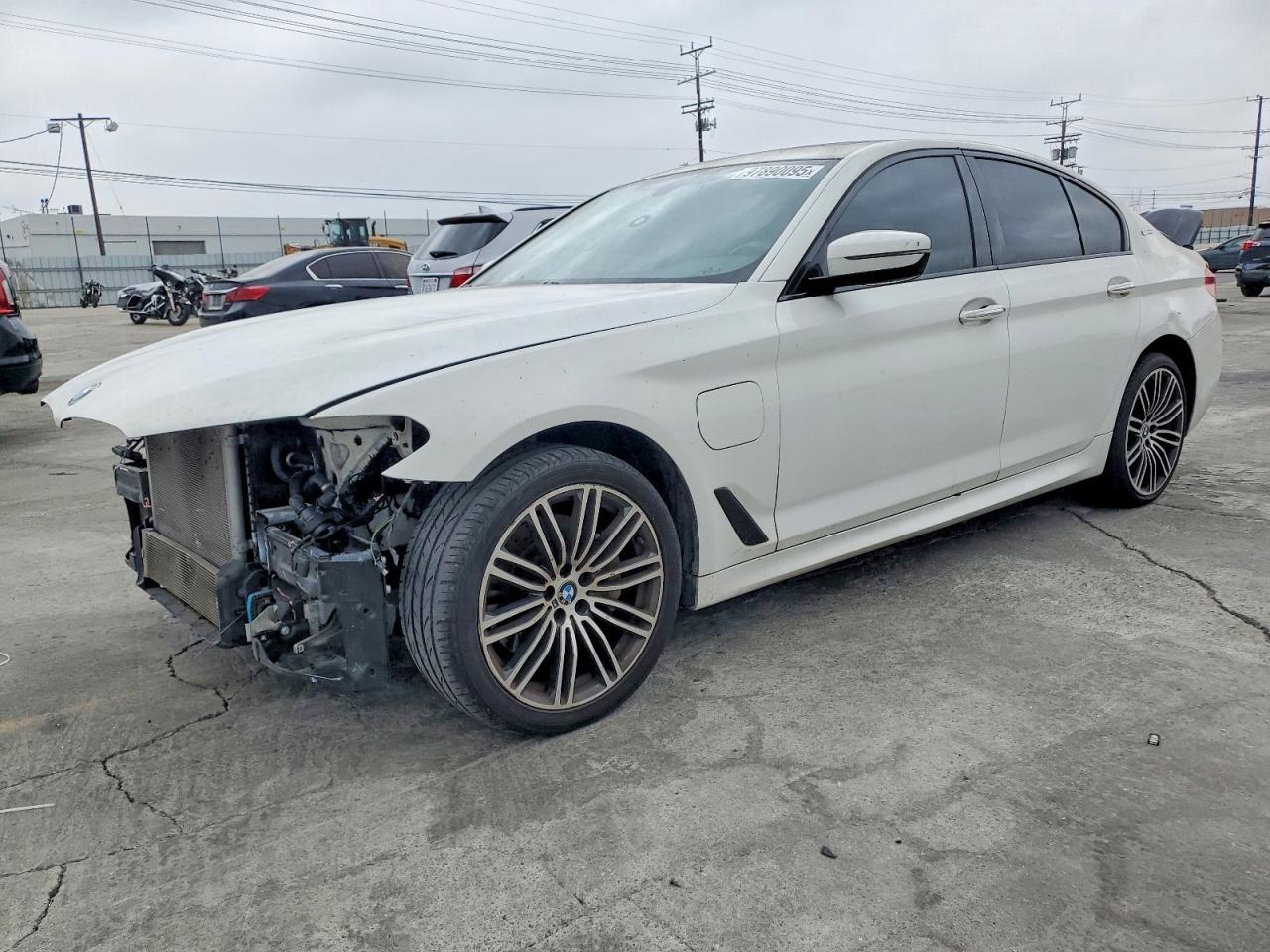 2018 BMW 530E - zdjęcie główne