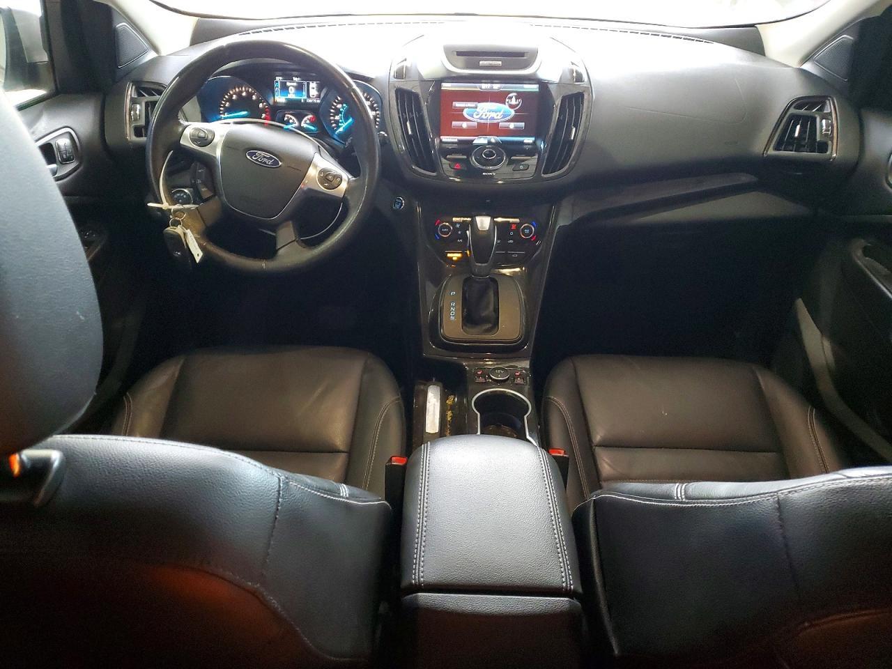 2015 Ford Escape Titanium - zdjęcie 8