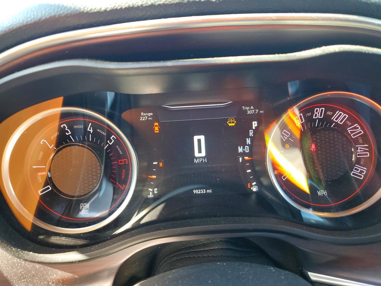 2018 Dodge Challenger R/T - zdjęcie 9