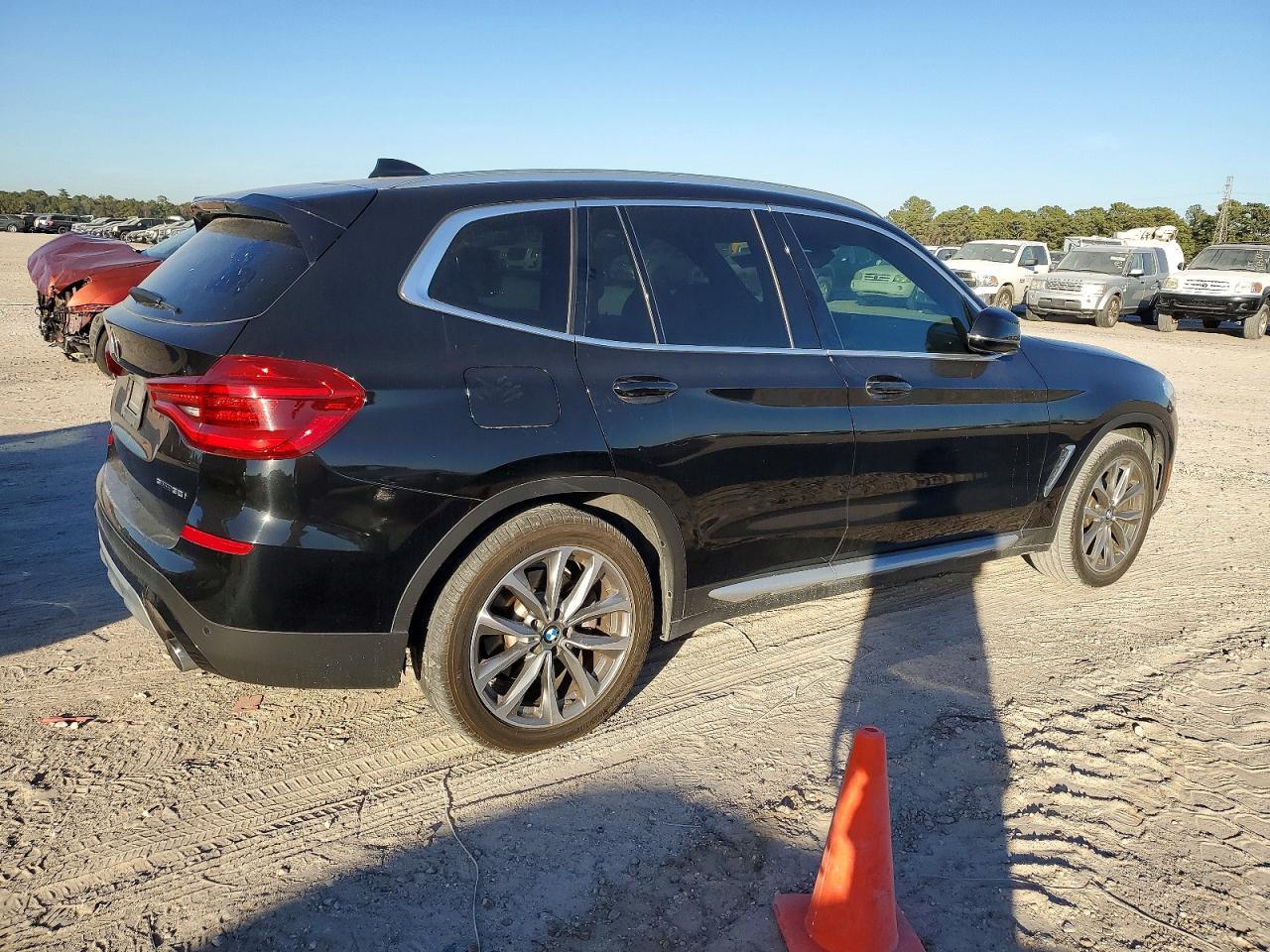 2019 BMW X3 Sdrive30I - zdjęcie 3