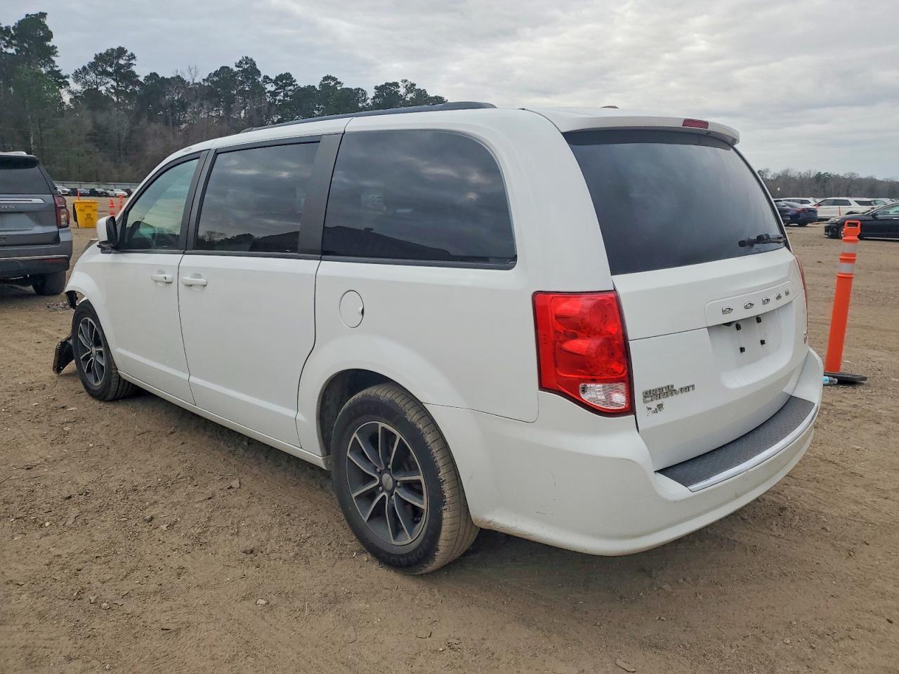 2018 Dodge Grand Caravan Gt - zdjęcie 2