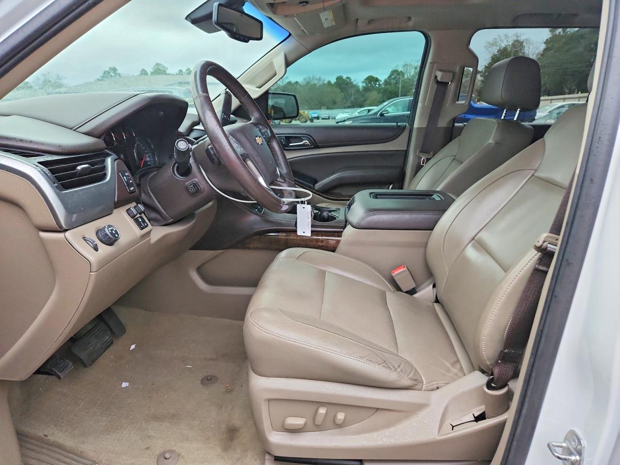 2018 Chevrolet Suburban C1500 Lt - zdjęcie 7