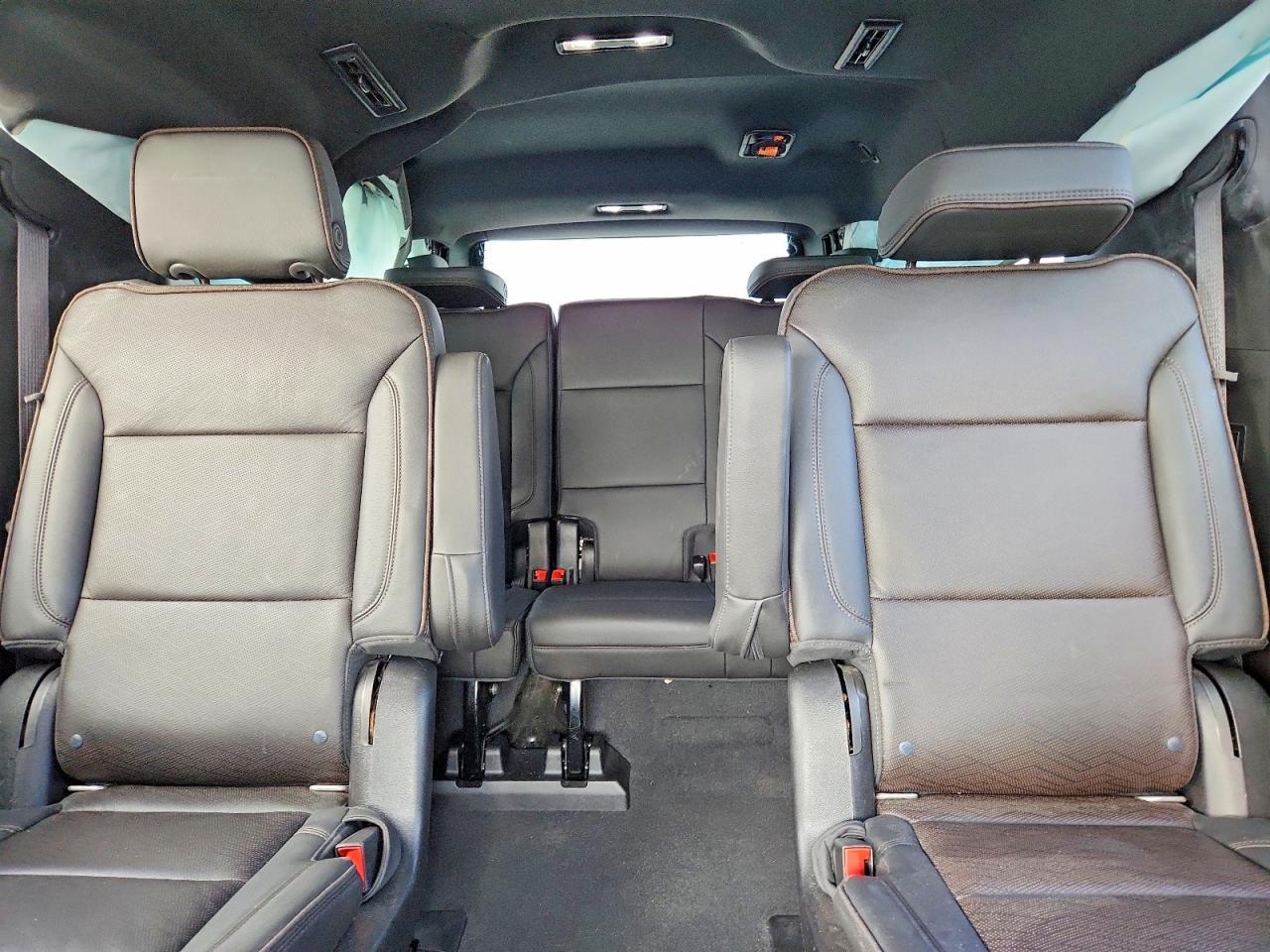 2021 Chevrolet Suburban K1500 High Country - zdjęcie 10