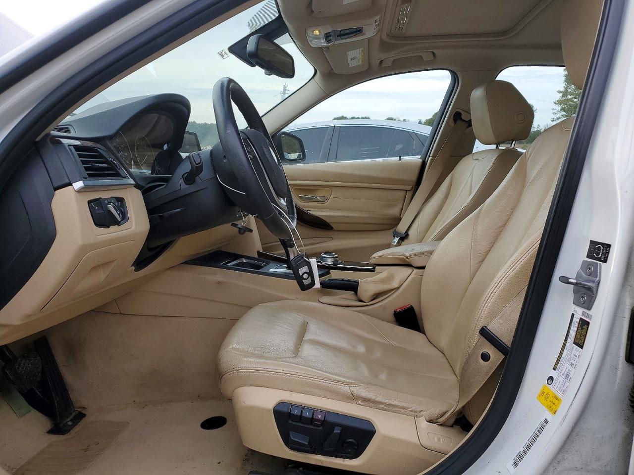 2014 BMW 328 I - zdjęcie 7