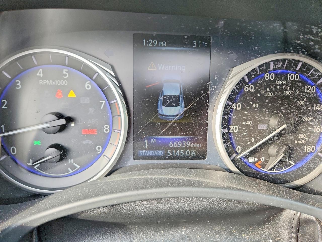 2018 Infiniti Q60 Luxe 300 - zdjęcie 9