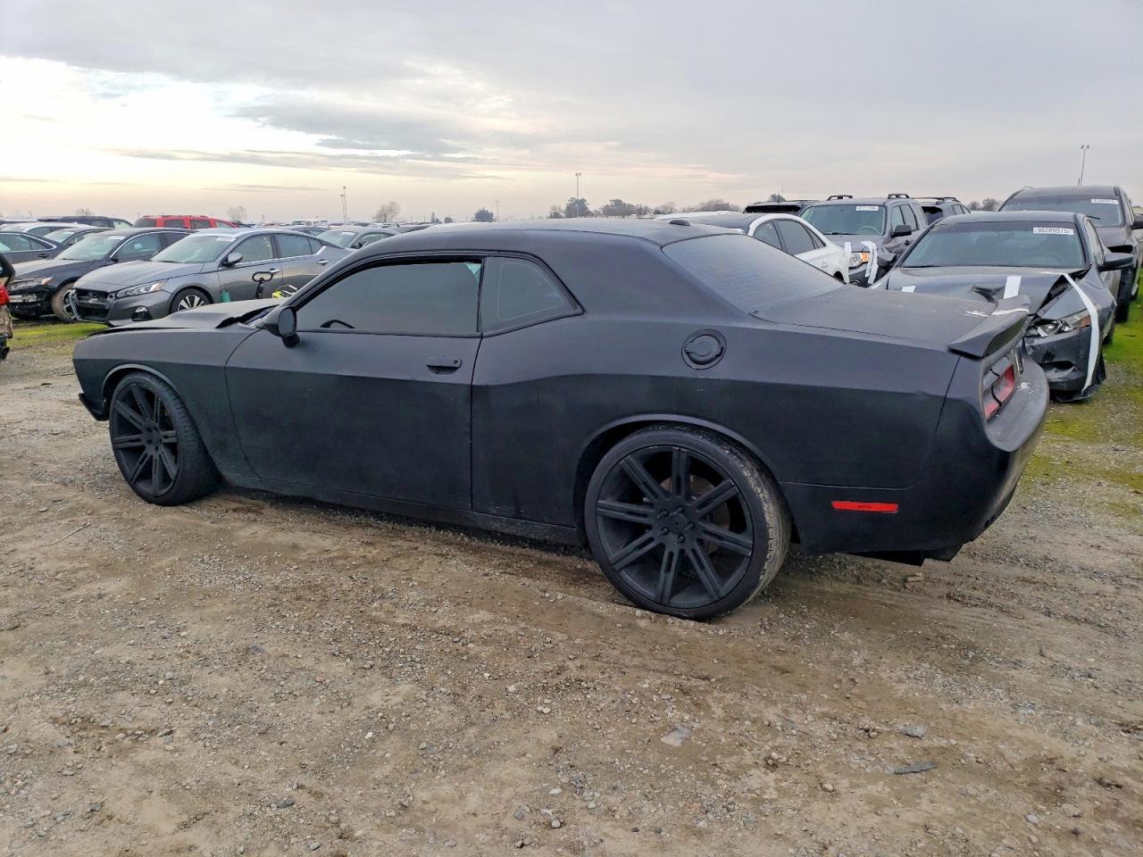 2015 Dodge Challenger Sxt - zdjęcie 2