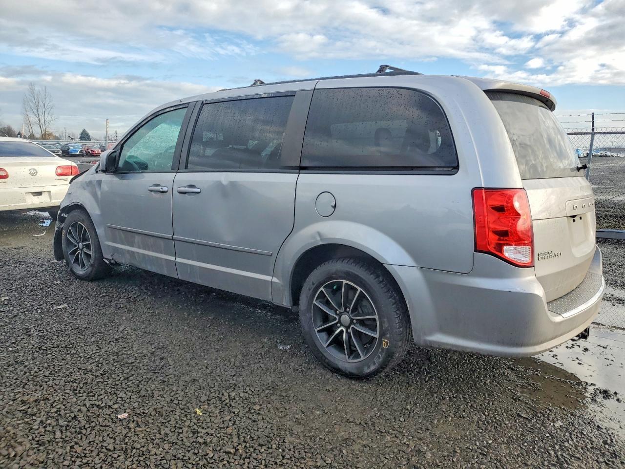 2017 Dodge Grand Caravan Gt - zdjęcie 2