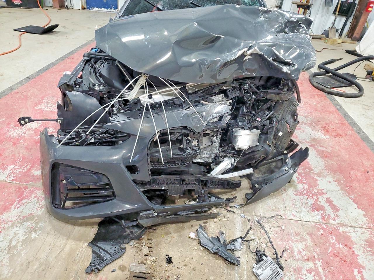 2025 BMW M440Xi - zdjęcie 5