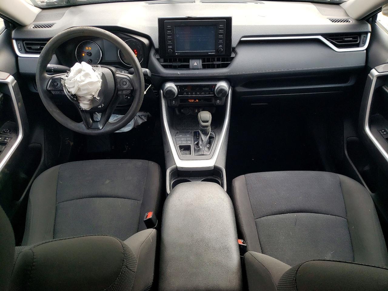 2020 Toyota Rav4 Le - zdjęcie 8