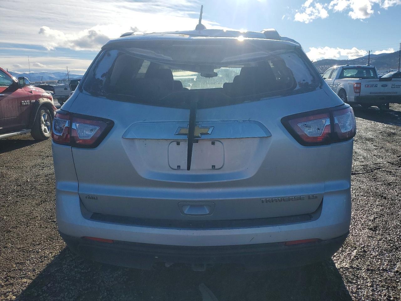 2016 Chevrolet Traverse Ls - zdjęcie 6