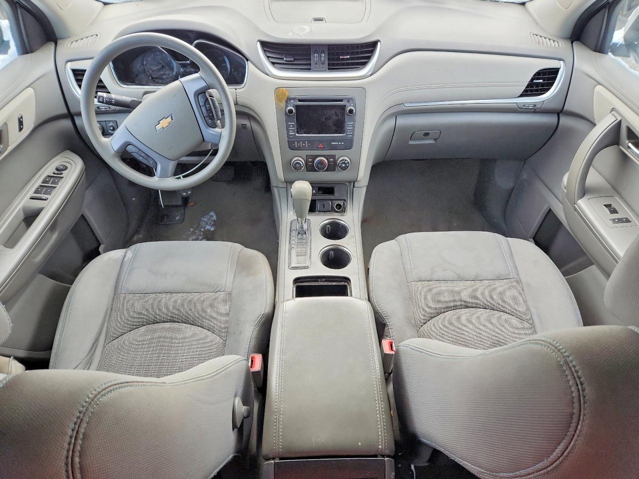 2017 Chevrolet Traverse Ls - zdjęcie 8