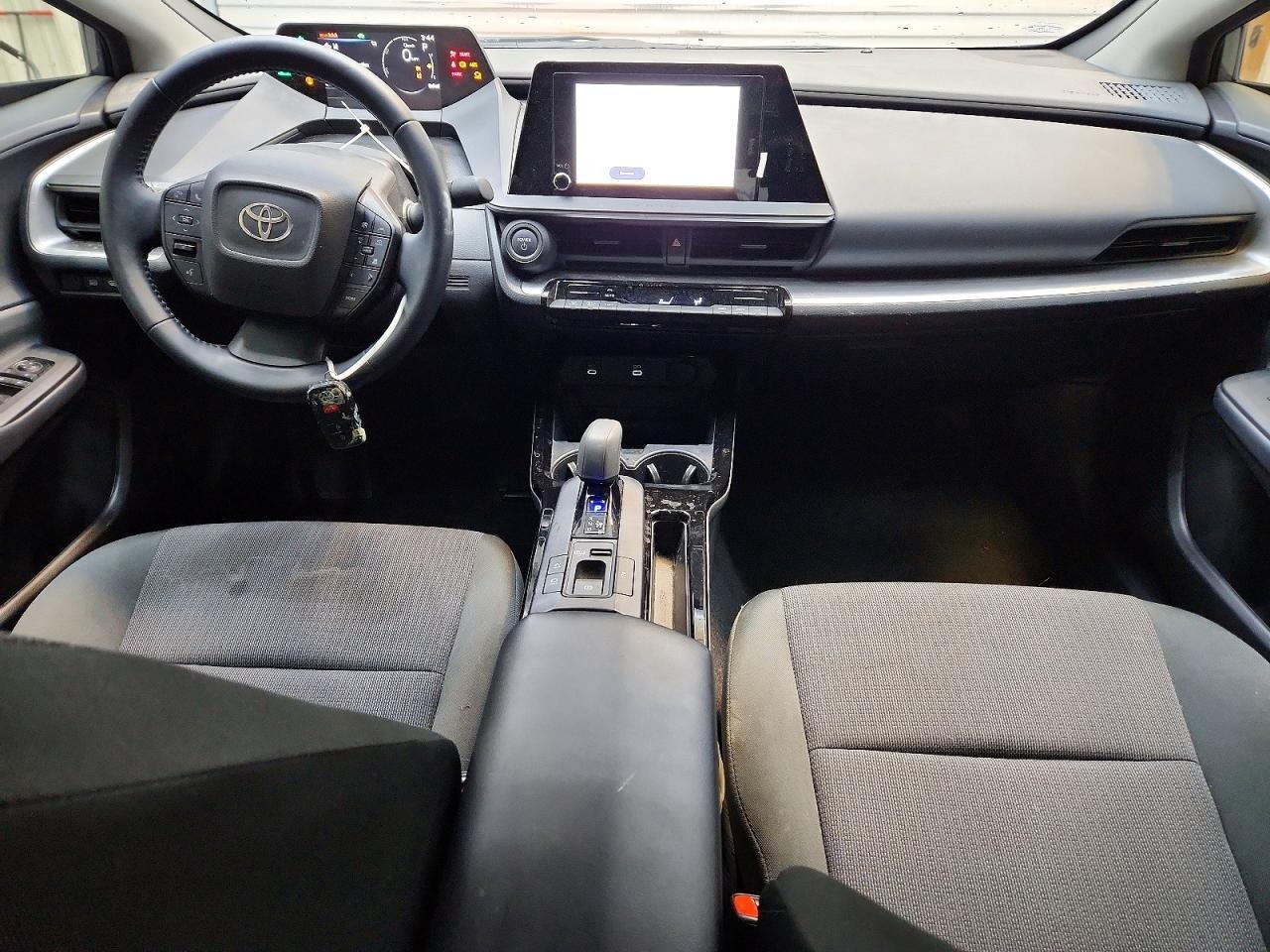 2024 Toyota Prius Le - zdjęcie 8