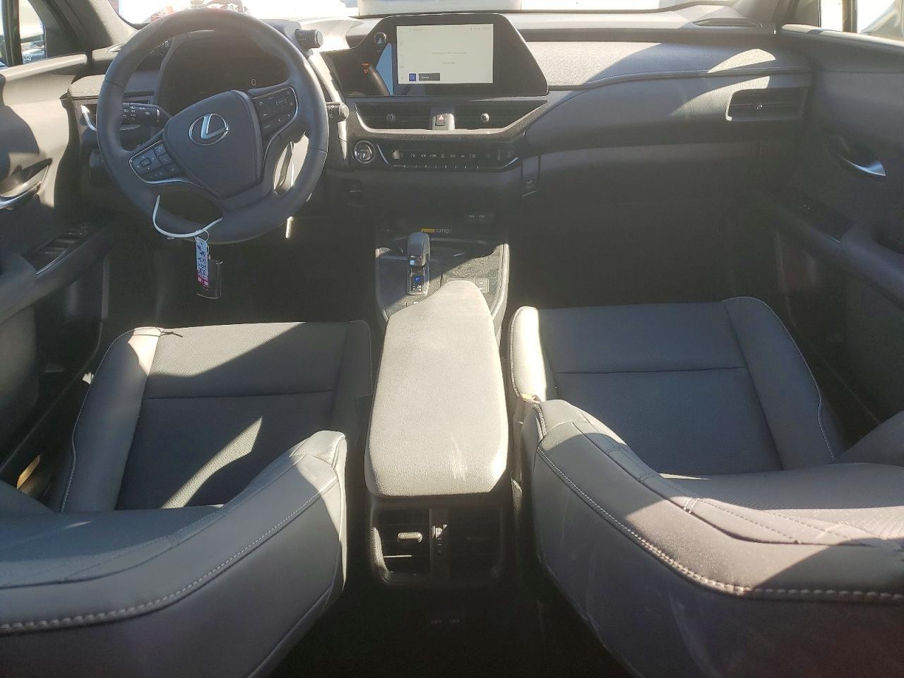 2025 Lexus Ux 300H Base - zdjęcie 8