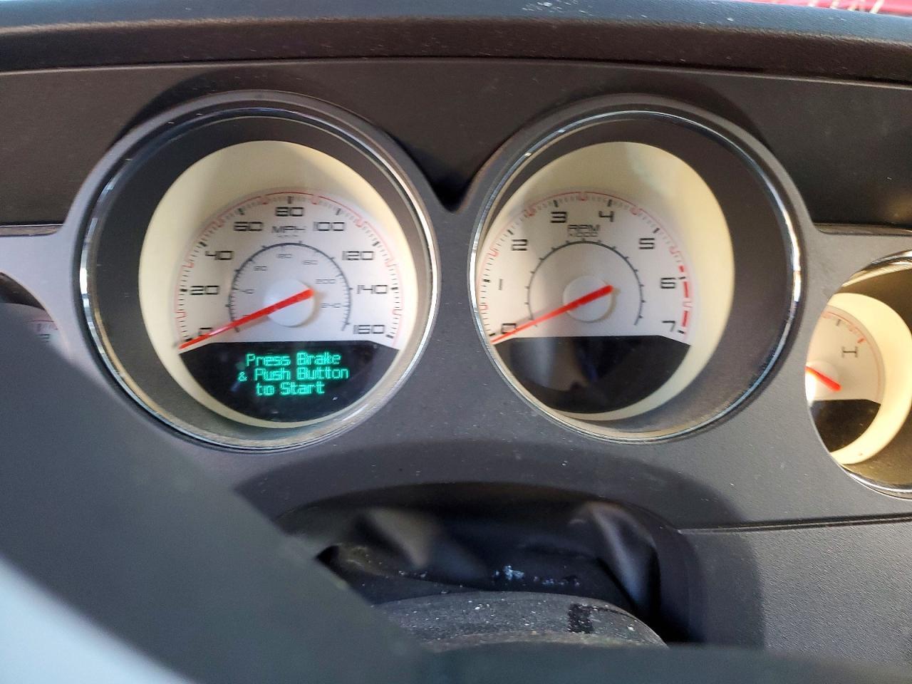 2013 Dodge Challenger R/T - zdjęcie 9