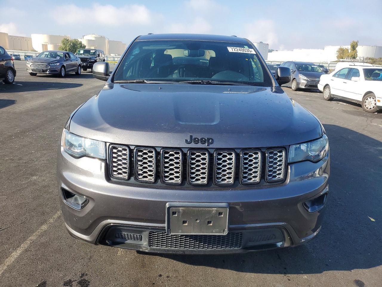 2018 Jeep Grand Cherokee Laredo - zdjęcie 5
