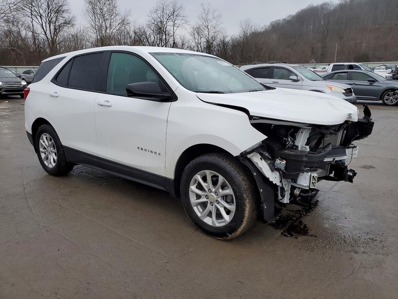 2020 Chevrolet Equinox Ls - zdjęcie 4