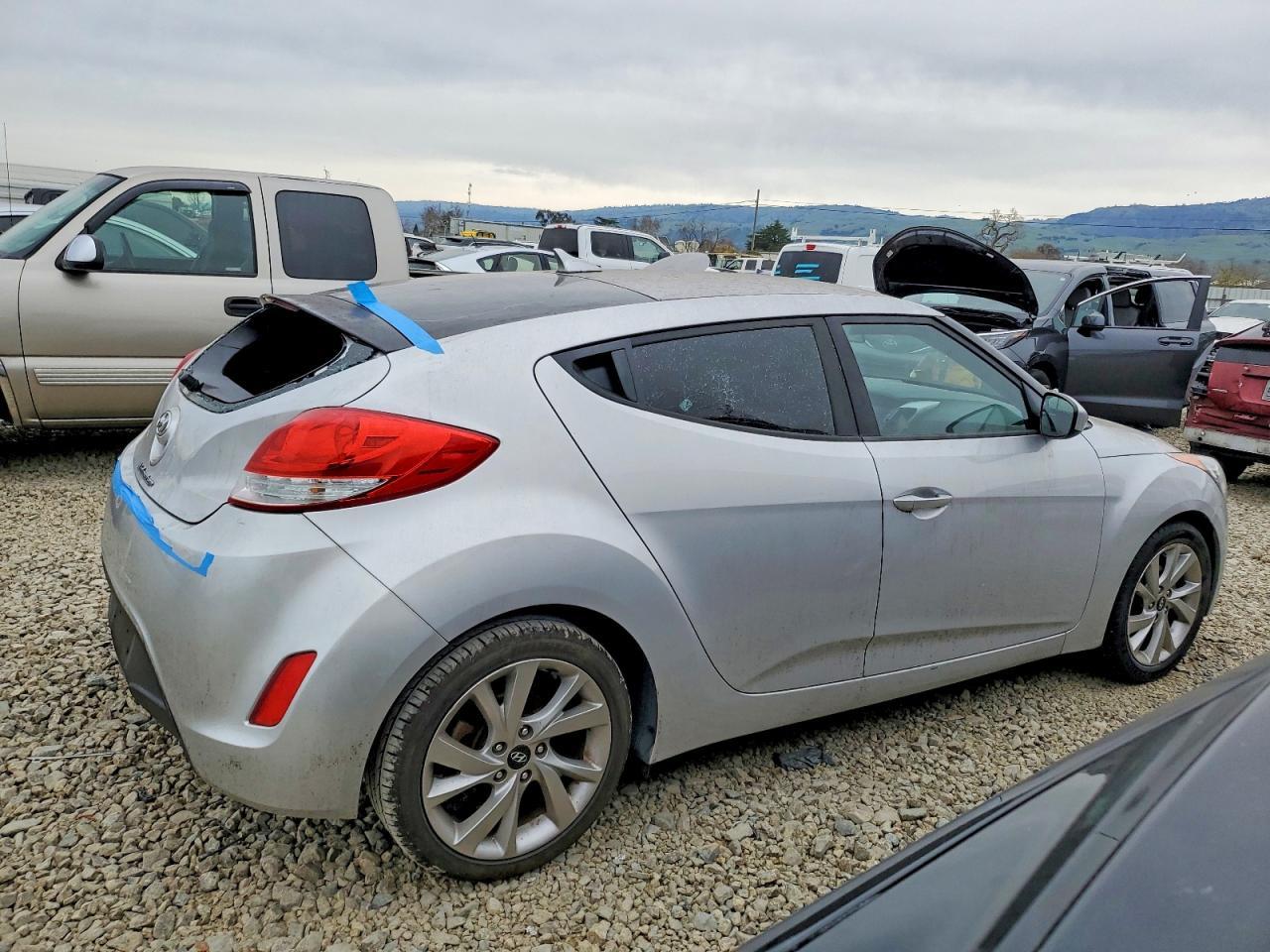 2016 Hyundai Veloster - zdjęcie 3