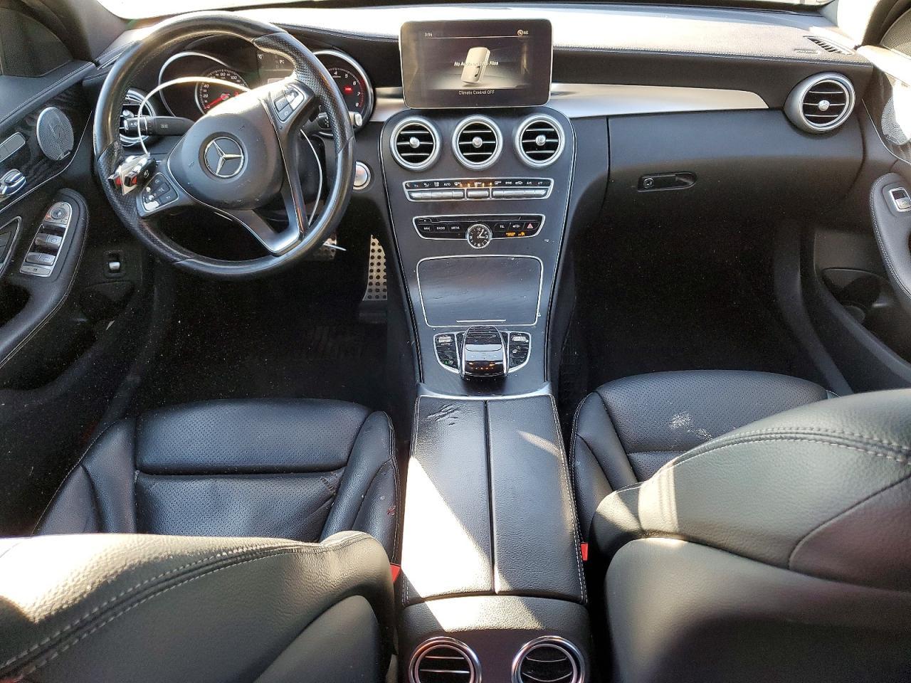 2016 Mercedes-Benz C 300 - zdjęcie 8